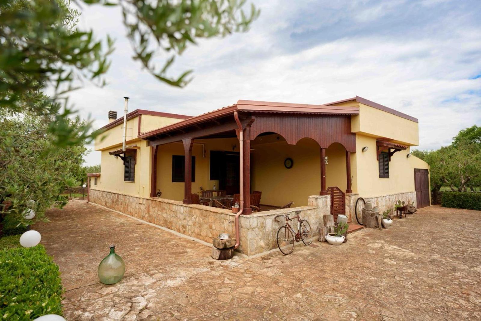 Villa Mario Mottola Esterno foto